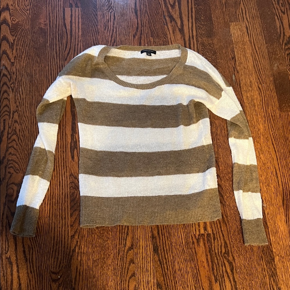 Great🎉 condition BANANA REPUBLIC Striped Brown and White Women's Sweater Size M